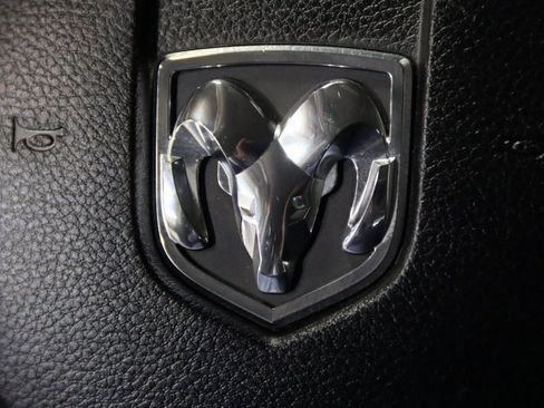 Used 2018 RAM 1500 Express image 39