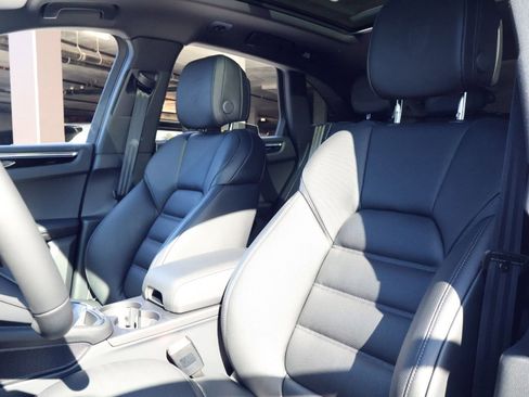 New 2026 Porsche Macan S image 5