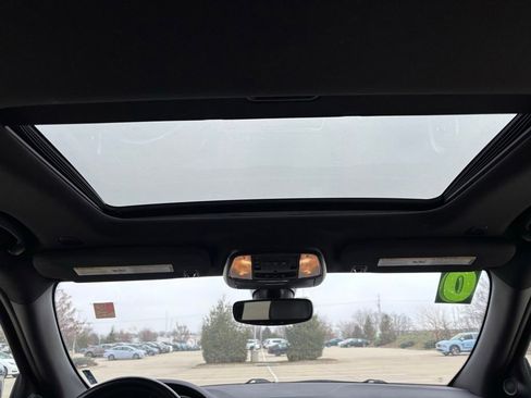 Used 2020 Jeep Grand Cherokee Limited image 17