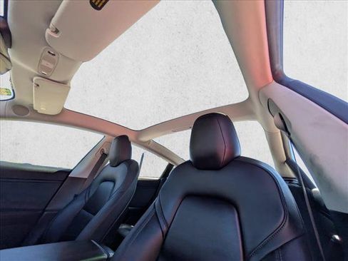 Used 2018 Tesla Model 3 Long Range AWD/4WD image 16