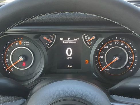 New 2026 Jeep Gladiator Sport image 28