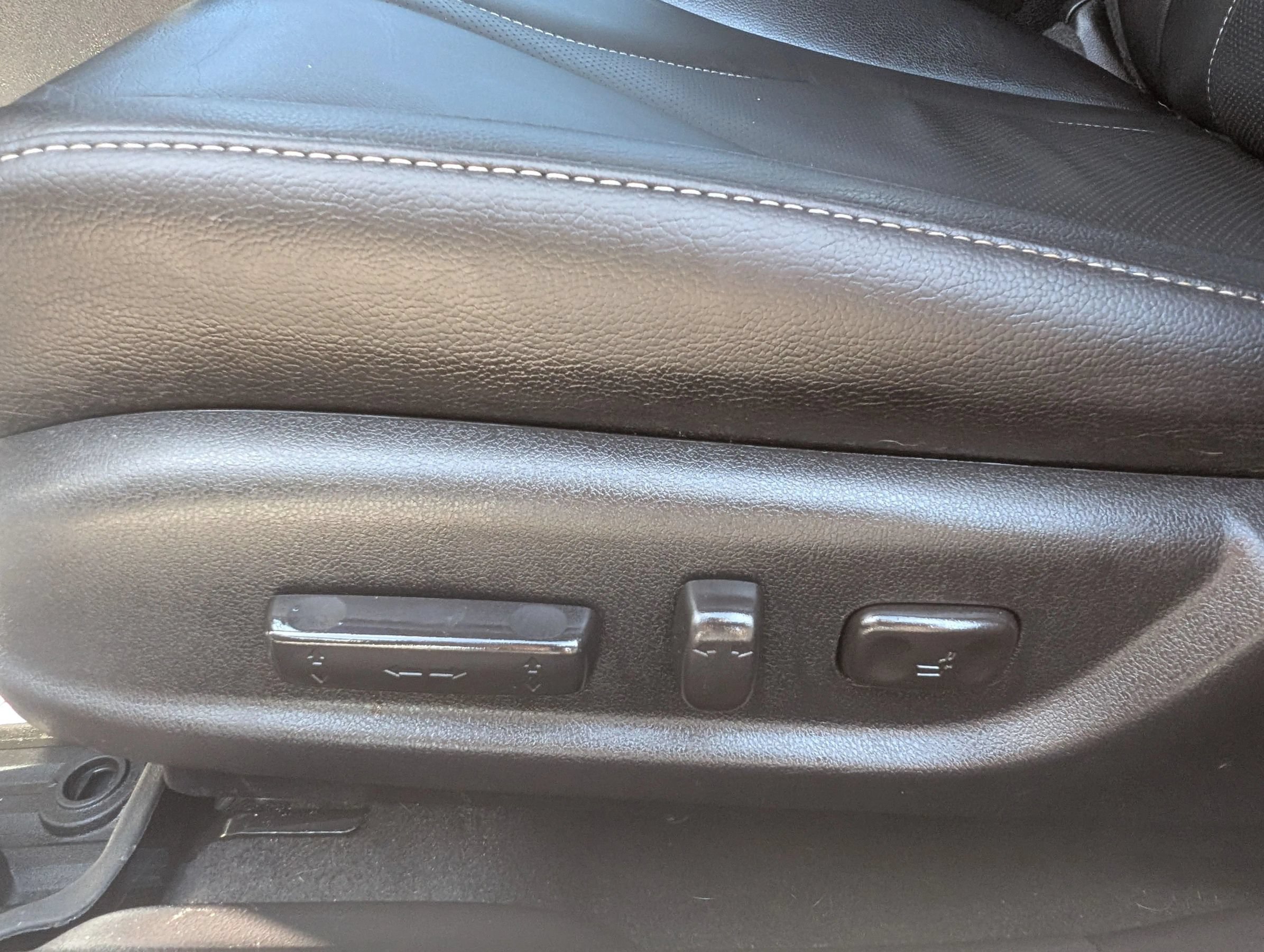 Used 2020 Acura ILX w/ Technology Package FWD image 19