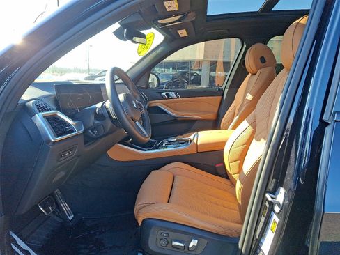 Used 2024 BMW X5 xDrive40i w/ M Sport Package image 13