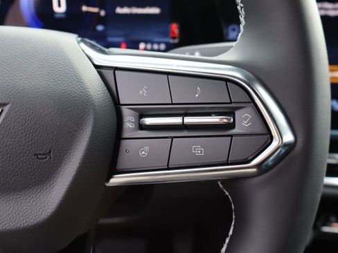 New 2026 Chevrolet Equinox EV LT image 15