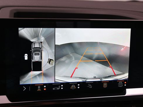 Used 2024 GMC Sierra 1500 SLT w/ SLT Premium Plus Package image 14