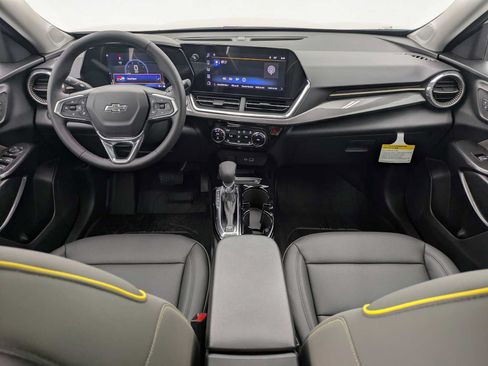 New 2026 Chevrolet Trax ACTIV w/ Sunroof Package FWD image 16