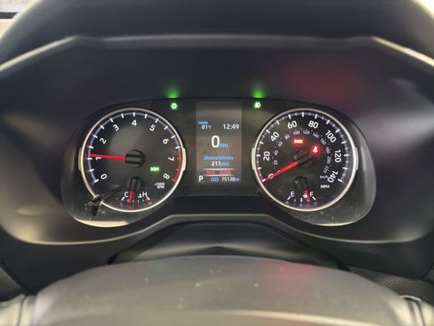 Used 2021 Toyota RAV4 XLE Premium FWD image 15