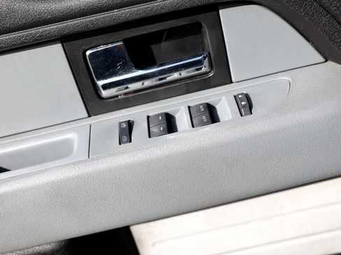 Used 2012 Ford F150 XLT w/ XLT Chrome Pkg image 36