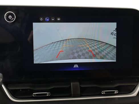 Used 2025 Chevrolet Equinox LT AWD/4WD image 6