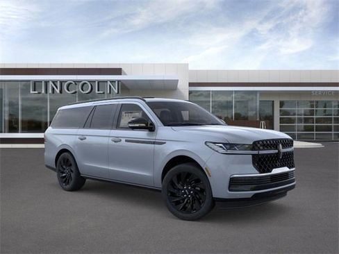 New 2025 Lincoln Navigator L Reserve w/ Jet Appearance Package image 7