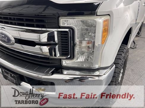 Used 2017 Ford F250 XLT image 9