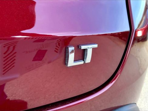 Used 2025 Chevrolet Trax LT image 10