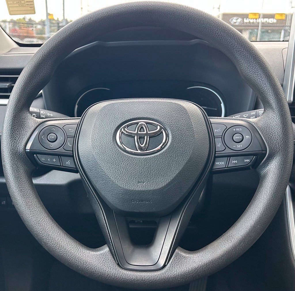Certified 2023 Toyota RAV4 LE AWD/4WD image 20