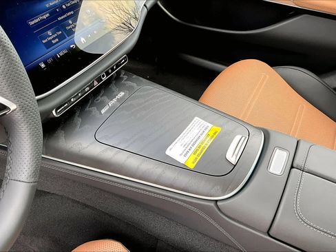 New 2026 Mercedes-Benz E 53 AMG e 4MATIC Sedan image 11