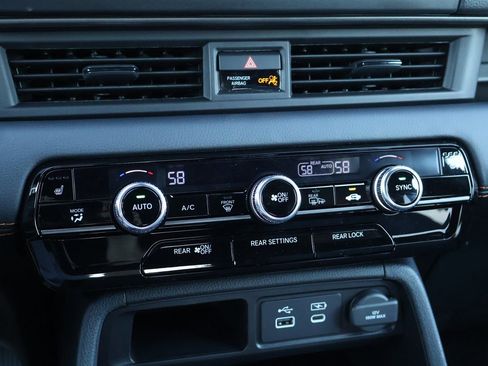 New 2025 Honda Pilot TrailSport image 17