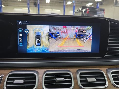 Used 2025 Mercedes-Benz GLE 450 4MATIC image 25