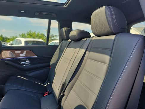 New 2026 Mercedes-Benz GLS 580 4MATIC image 13