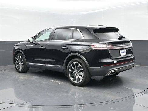 Used 2022 Lincoln Nautilus Reserve w/ Equipment Group 201A image 6