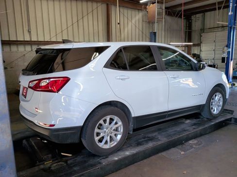 Used 2020 Chevrolet Equinox LS w/ LS Convenience Package image 7