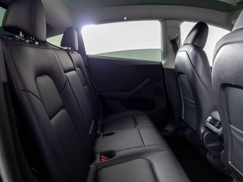 Used 2024 Tesla Model Y Long Range image 24