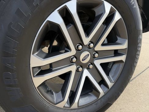Used 2023 Ford F150 XL w/ STX Appearance Package RWD image 11