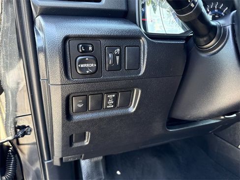 Used 2018 Toyota 4Runner SR5 image 30