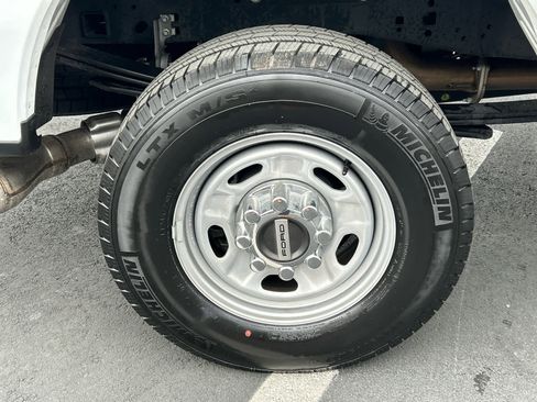 Certified 2024 Ford F250 XL image 21