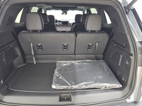 New 2026 GMC Acadia Elevation image 5