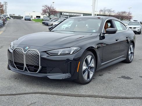 New 2026 BMW i4 xDrive40i image 2