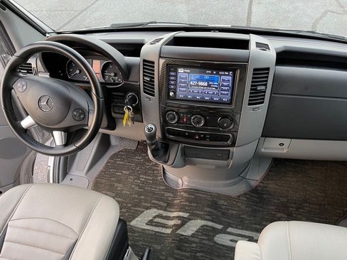 Used 2017 Mercedes-Benz Sprinter 3500 image 30