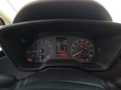 Used 2025 Toyota Corolla LE FWD image 16