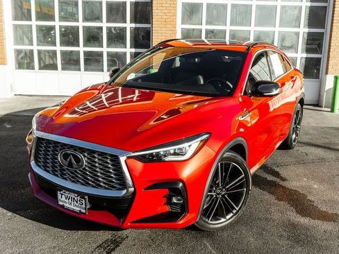 Used 2022 INFINITI QX55 Essential w/ Proassist Package image 2