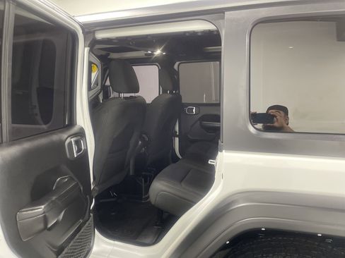 Used 2021 Jeep Wrangler Unlimited Sport image 13