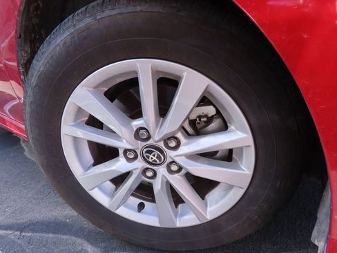 Used 2025 Toyota Camry LE FWD image 18