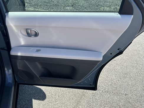 Used 2024 Hyundai Ioniq 5 SEL RWD image 18