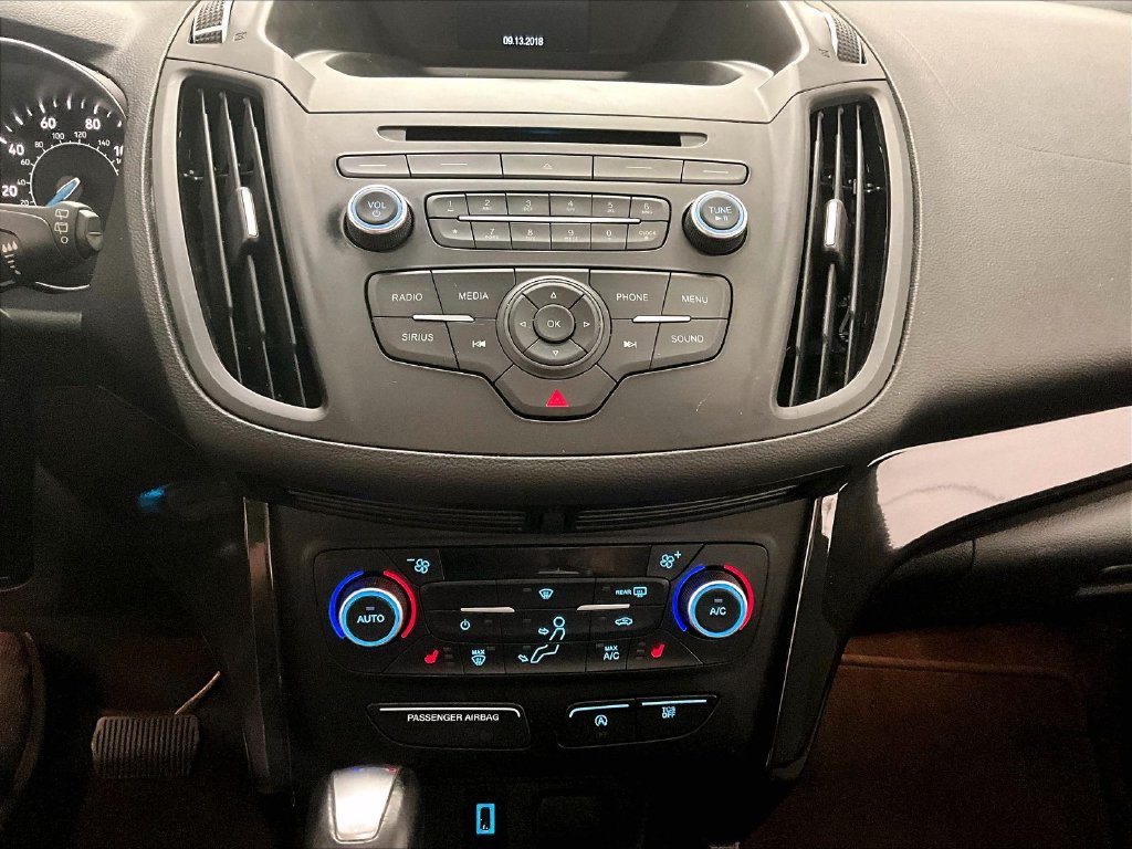Used 2018 Ford Escape SE w/ SE Sport Appearance Package AWD/4WD image 14