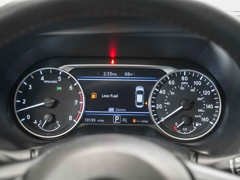 Used 2025 Nissan Sentra SR image 24