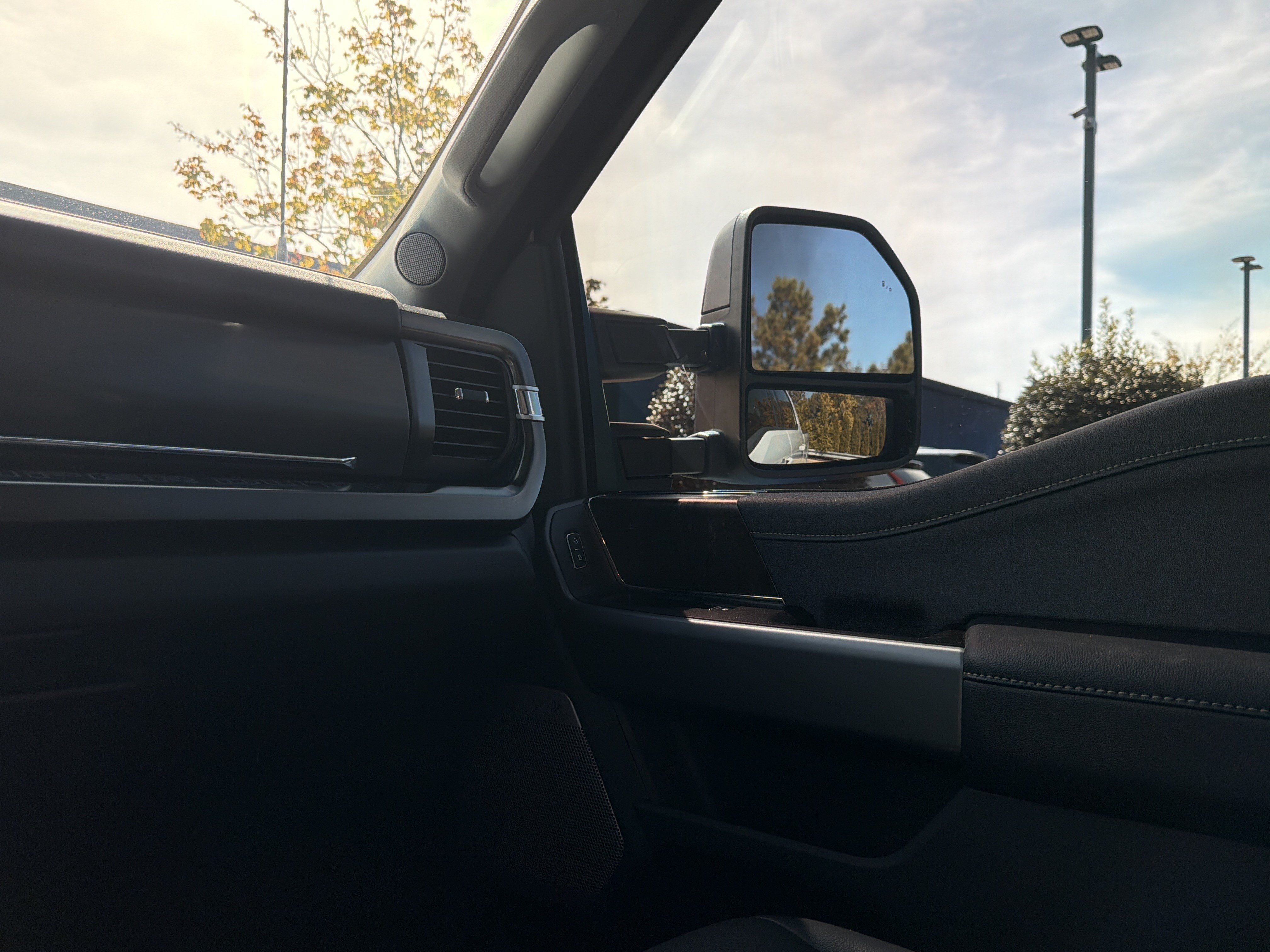 Used 2026 Ford F250 Lariat AWD/4WD image 47