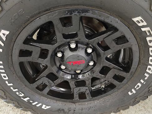 Used 2021 Toyota 4Runner Venture image 30