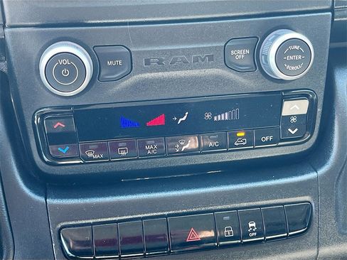 Used 2023 RAM ProMaster 2500 w/ Driver Convenience Group image 15