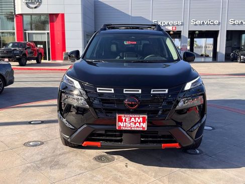 New 2026 Nissan Rogue SV AWD/4WD image 3