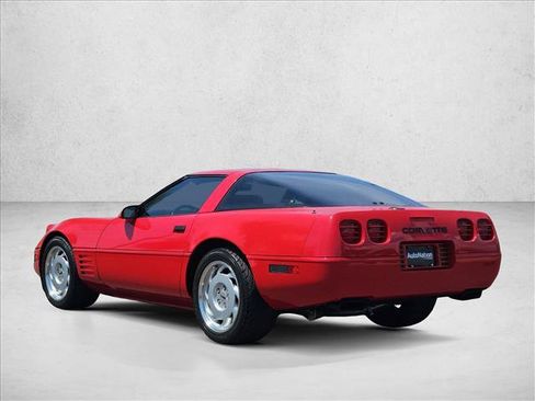 Used 1992 Chevrolet Corvette Coupe RWD image 6
