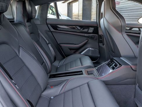 New 2026 Porsche Panamera GTS image 25