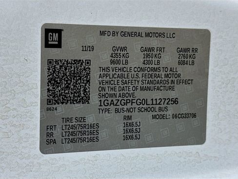 Used 2020 Chevrolet Express 3500 LT w/ LT Preferred Equipment Group RWD image 26