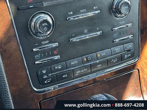 Used 2015 Lincoln Navigator L 4WD image 28