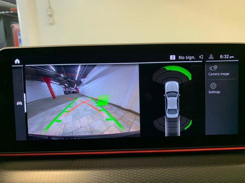 Used 2022 BMW 540i xDrive w/ M Sport Package image 27