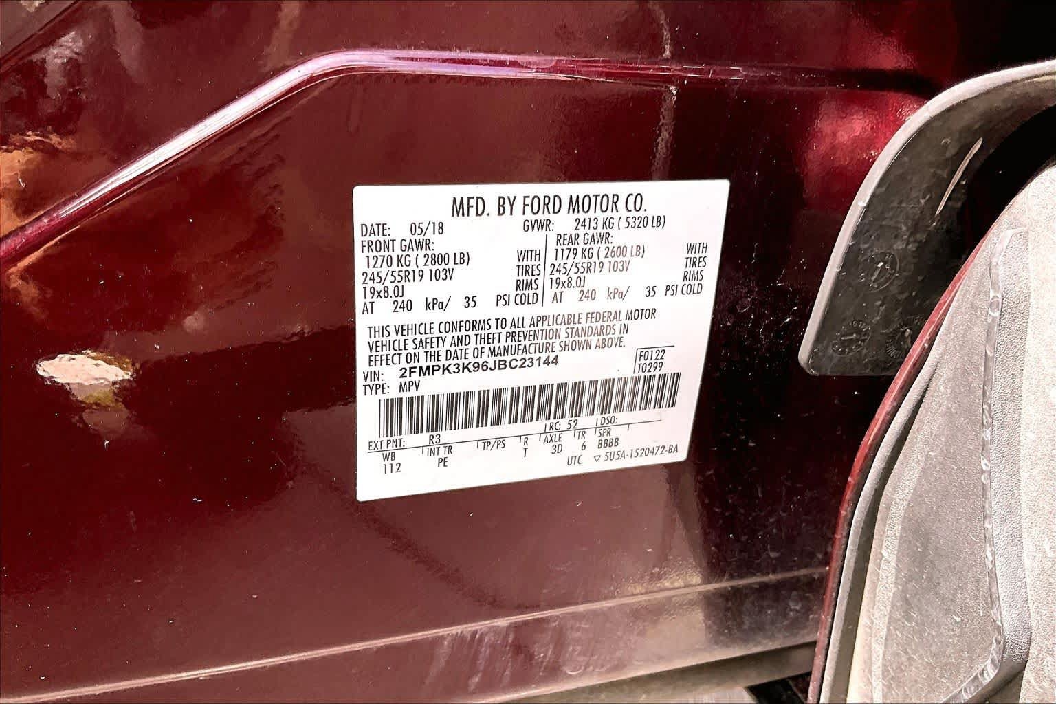 Used 2018 Ford Edge Titanium w/ Equipment Group 302A FWD image 32