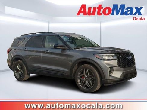 Used 2025 Ford Explorer ST-Line w/ ST-Line Street Pack AWD/4WD image 1