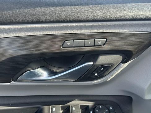 Used 2022 GMC Terrain SLT w/ Infotainment Package II image 15