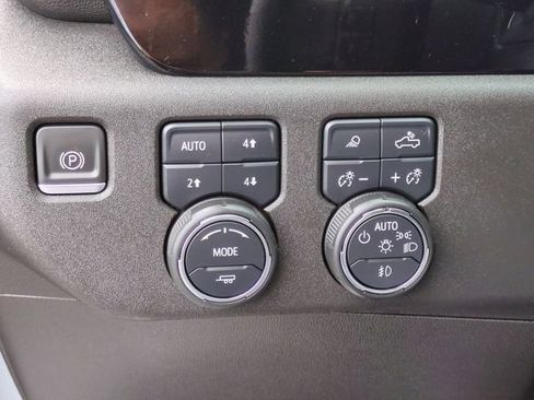 Certified 2023 Chevrolet Silverado 1500 LTZ AWD/4WD image 22